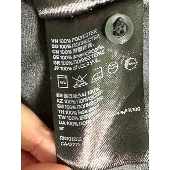 H&M black blue floral long sleeves button shirt size 10 - Picture 5 of 13